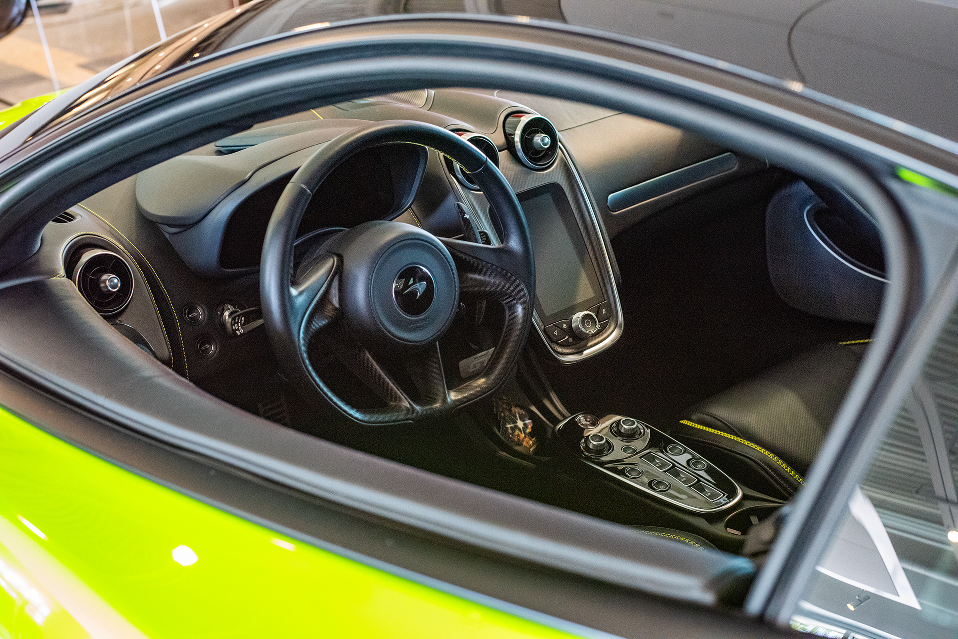McLaren controls